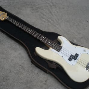 1995 Fender Precision Bass - Mexico - White Finish - Nice | Reverb