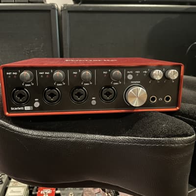 Focusrite 18i8 2nd Gen USB Interface | Reverb