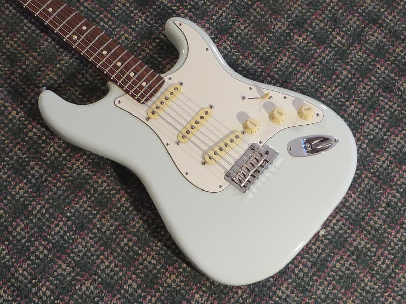 Fender american professional stratocaster sonic gray hotsell