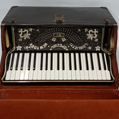 Vintage Accordion Giulietti Special Piano Full Size 140 Bass 41 Treble New York for sale
