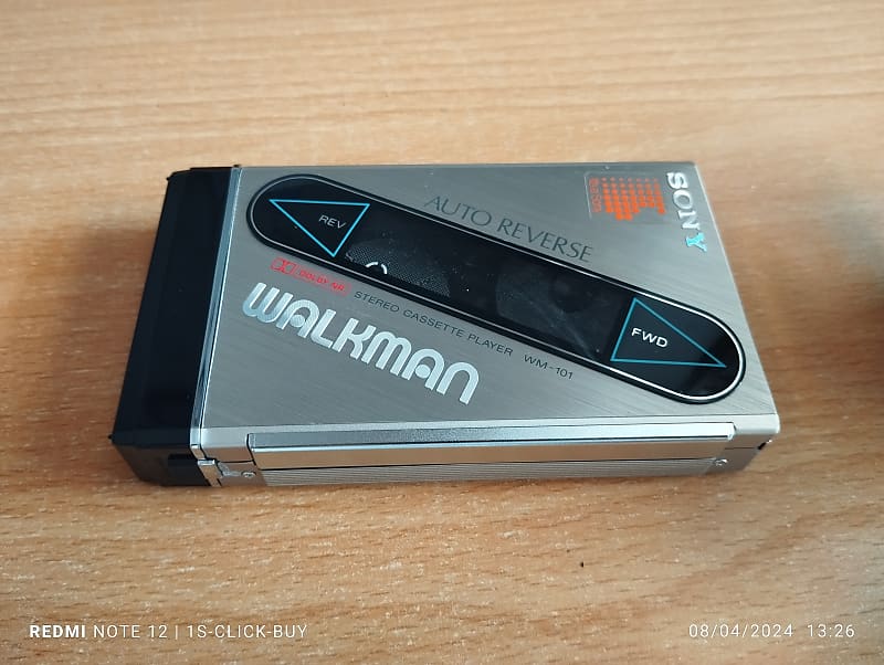 Sony WM 101 1985 -Sony Walkman Cassette player WM 101 silver good working  video test