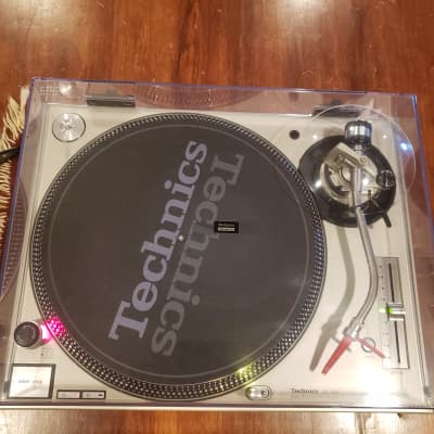 2 Technics SL-1200 MK3D & SH-EX1200 Mixer In Near-Mint Condition w