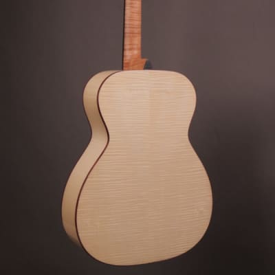 Teton STG130FMEPH Grand Concert , Solid Spruce Top, Flame Maple Back & Sides Purple Heart Binding, C image 6