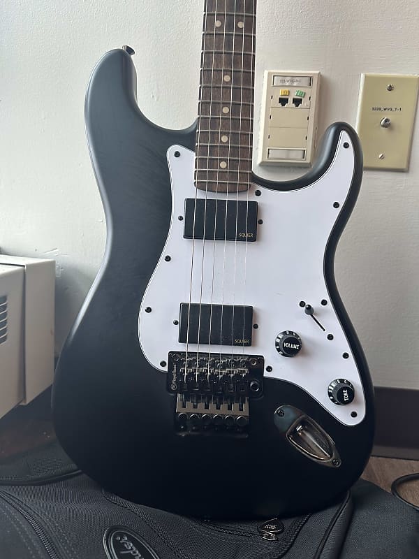 Squier Contemporary Active Stratocaster HH with Floyd Rose