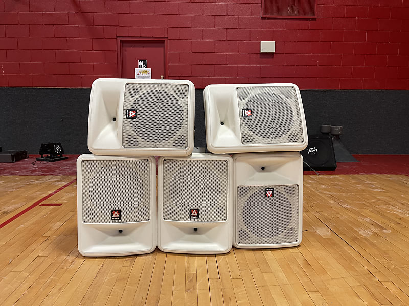 Peavey impulse 1012 peavey speakers white reverb