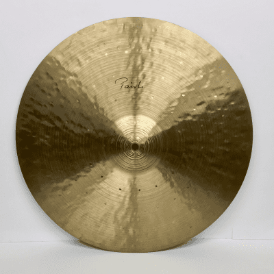 Paiste 20" Signature Traditionals Medium Light Ride Cymbal 1996 - 2006