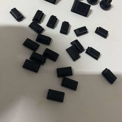 TR-606 / RE-606  Black knobs  SET