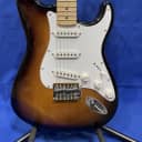 Squier Affinity Series Stratocaster with Maple Fretboard 2-Color Sunburst