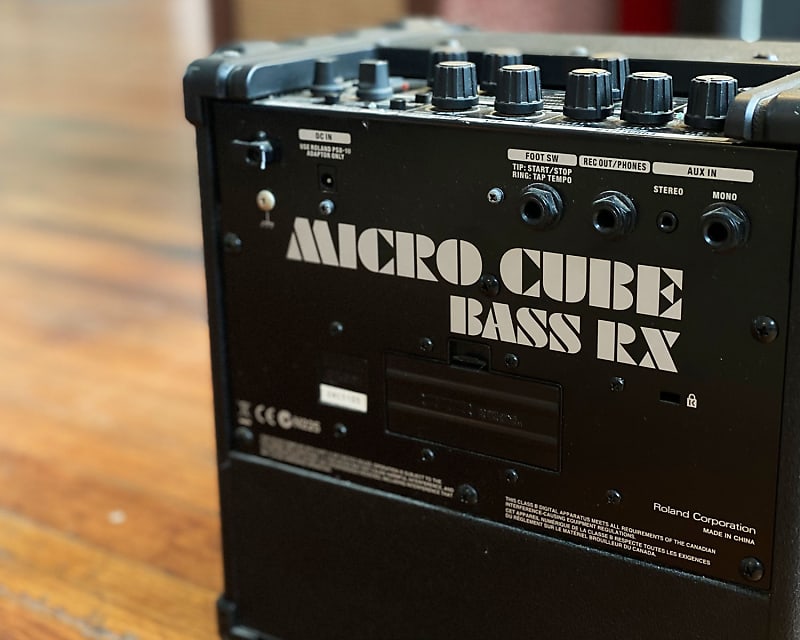 Roland Micro Cube Bass RX 2x2.5-Watt 4x4