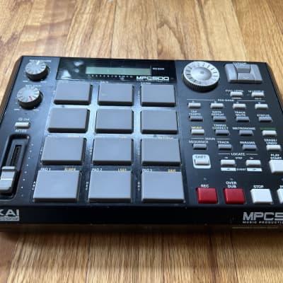 Akai MPC500 Music Production Center | Reverb