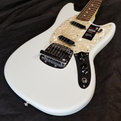Fender American Performer Mustang Electric Guitar Rosewood Fingerboard, Satin Sonic Blue  W/ Deluxe Gig Bag image 1