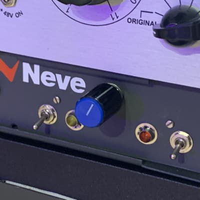 Neve V1 racked channel strip with phantom, EQ, filters and pad image 6