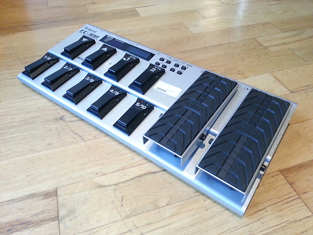 Roland FC-300 MIDI Footswitch Controller image 2