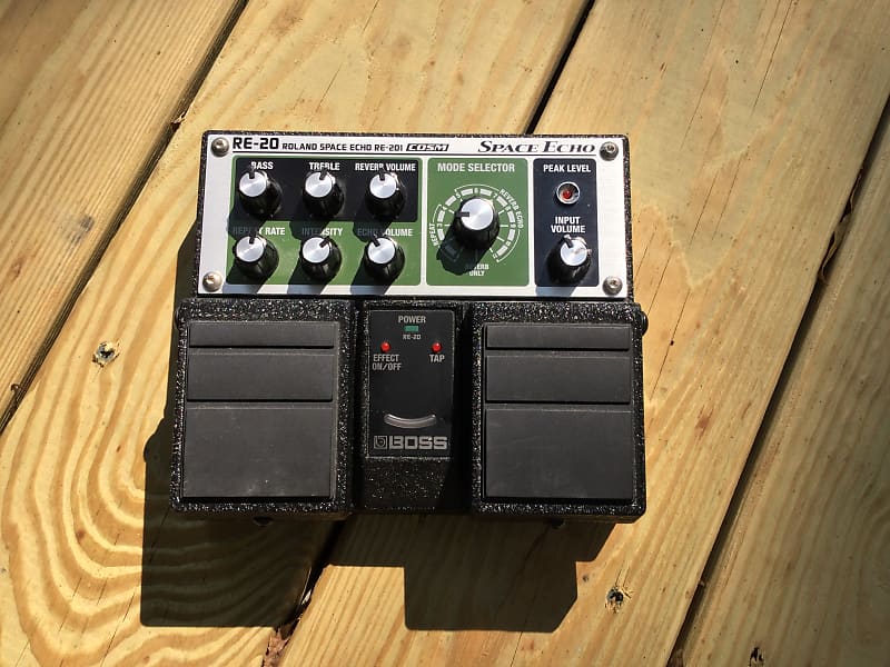 Boss RE-20 Space Echo