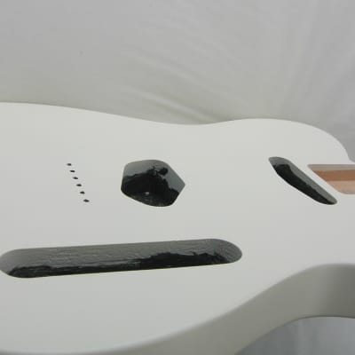 Telecaster Body / OLYMPIC WHITE/ 2-Piece Alder Nitro SATIN / (Fender Tele Specs) image 4