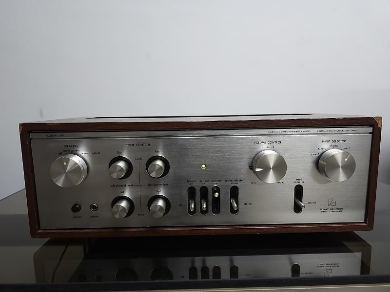 Luxman L-30 Stereo Amplifier Operational  			