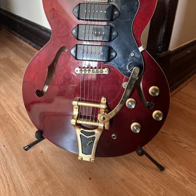 Epiphone Riviera Custom P-93