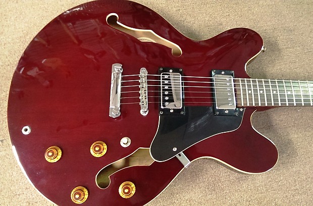 Samick hollow body electric outlet guitar