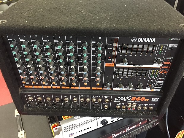 Yamaha EMX 860st Powered Mixer 600 Watts 3 Amps 8 Channels