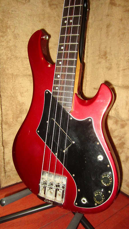 1981 Gibson Victory Bass Red image 1