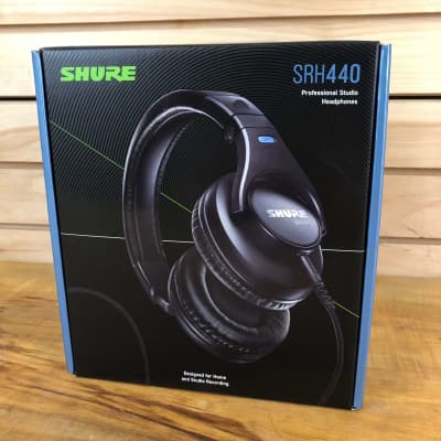 Shure SRH440 Closed-Back Professional Studio Headphones image 3