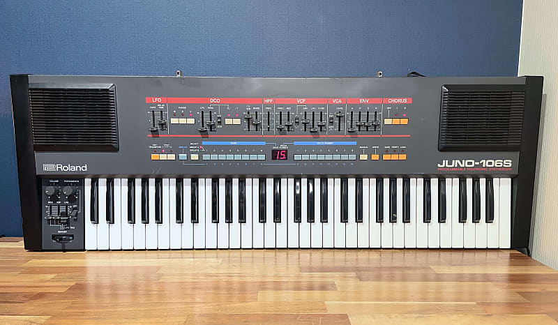 Roland Juno 106s 61-Key Programmable Polyphonic Synthesizer - Black image 1