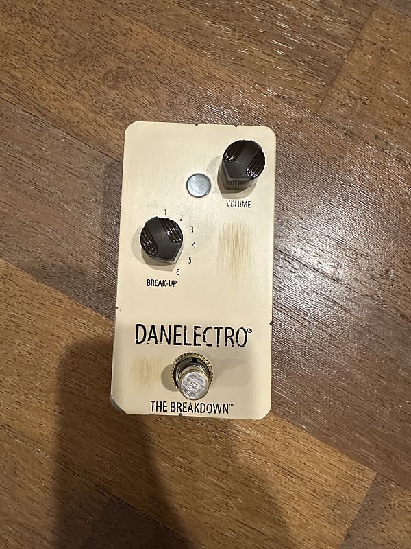 Danelectro The Breakdown