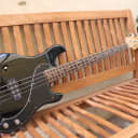 Fender Dimension Bass 4 STRING (Black)  inc. OHCS