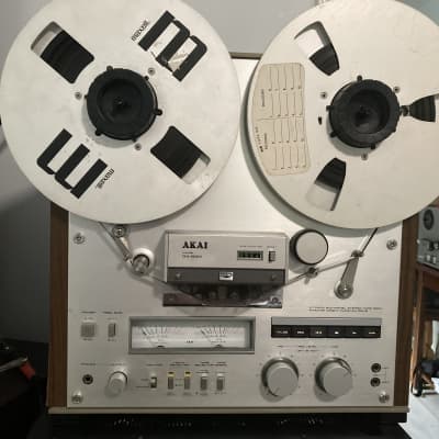 Akai GX-620 1/4 2-Channel 4-Track 10.5” Reel to Reel Tape Deck Recorder  1979 - 1980 Silver