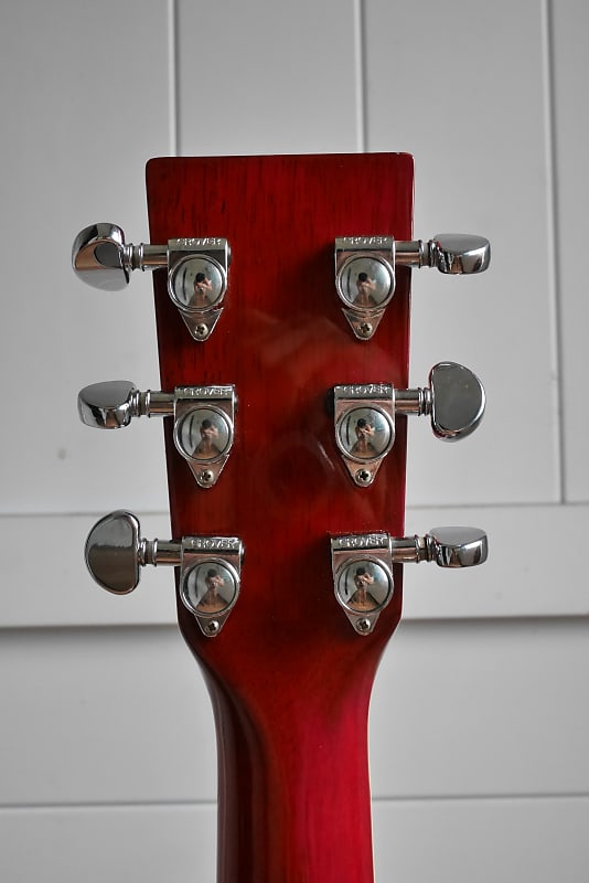 Yairi YF-30 CB Acoustic Cherryburst Folk