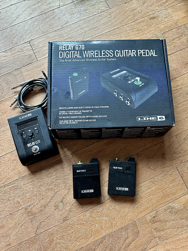 Line 6 Relay G70 Guitar Wireless System 2 TB516G transmitters
