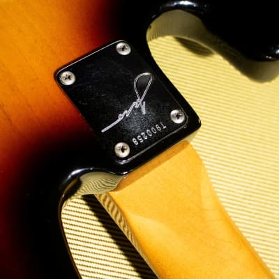Fender Jaco Pastorius Jazz Bass 2000 - 3-Color Sunburst image 13
