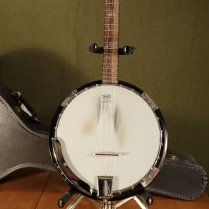Samick Artist Series 5 String Banjo with case, like new! image 2
