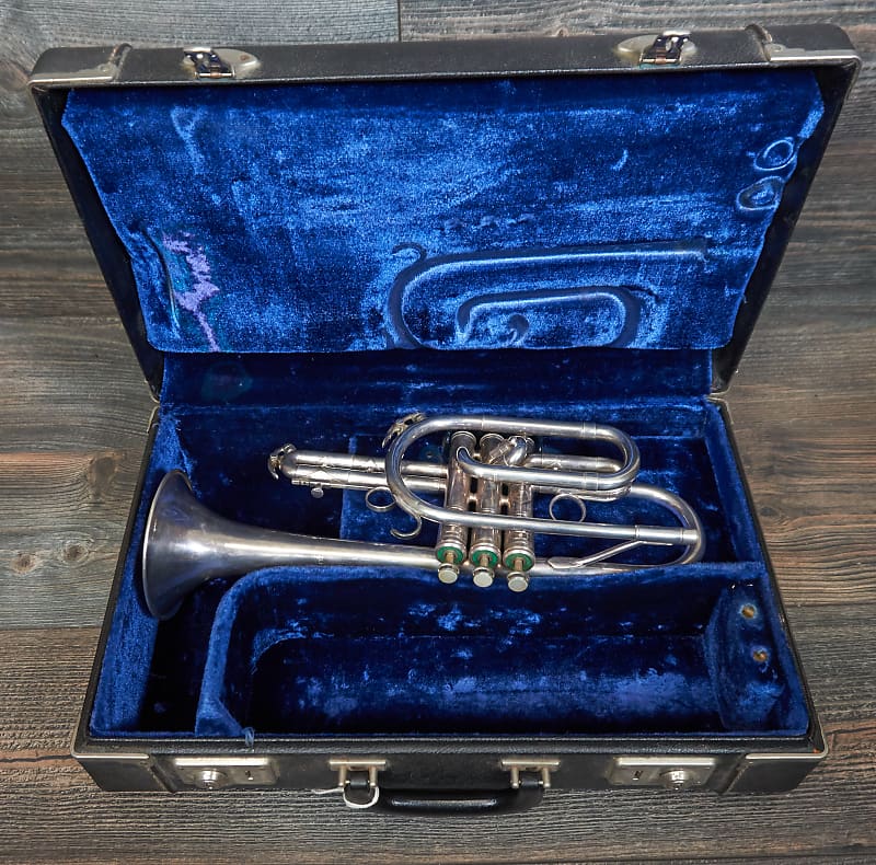 King Cleveland 602 with case Reverb