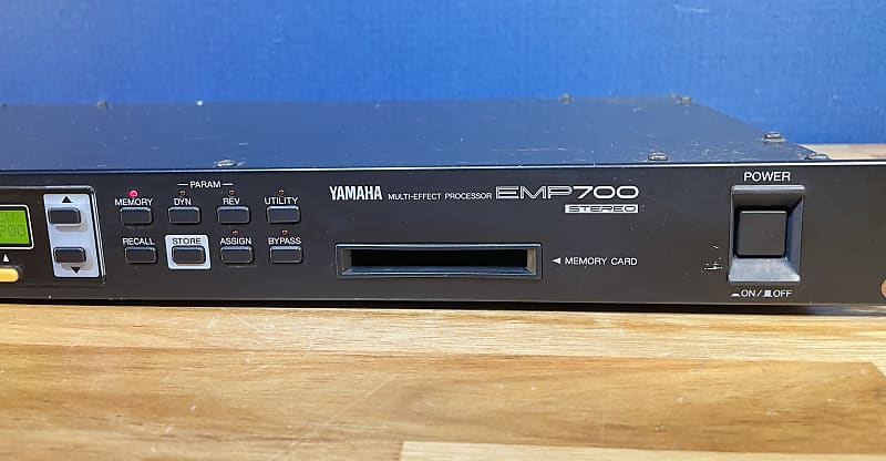 ■YAMAHA　EMP700 エフェクター Yamaha EMP700 effects processor
