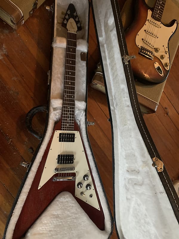 【最終値下げ】2002年製 Gibson Flying V 2002年製 Gibson Flying V - メルカリ