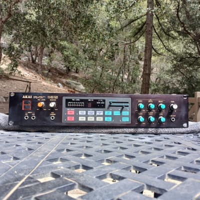 Akai S612 MIDI Digital Sampler 1985 - Black