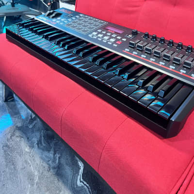 Akai Mpk249 2022 - Black limited edition