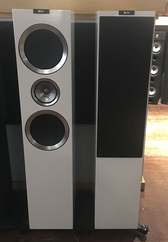 KEF R900 Passive Floor Standing Speakers (Floor Demo, Original Box, Manual  and Year Warranty)