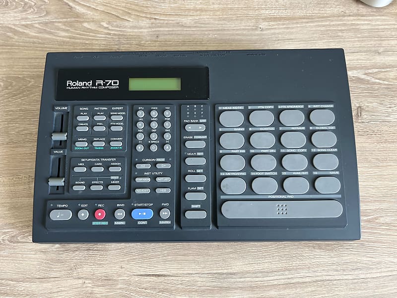 Roland R-70 Drum Machine