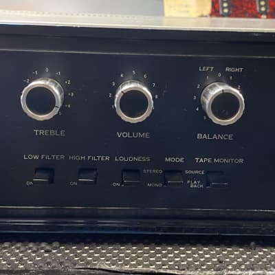 Sansui AU-222 - Stereophonic Amplifier image 1