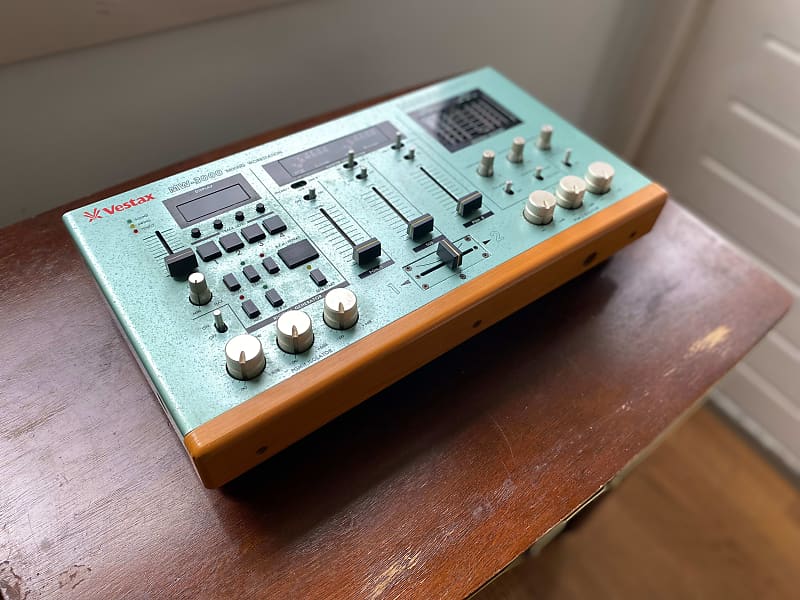 Very rare Vestax MW-3000 Mixer / Sequencer / FX machine