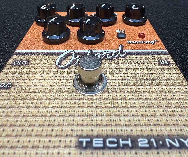 Tech 21 SansAmp Character Series Oxford Distortion Guitar