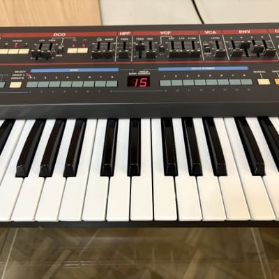 Roland Juno-106 61-Key Programmable Polyphonic Synthesizer 1984 - 1985 - Black image 5