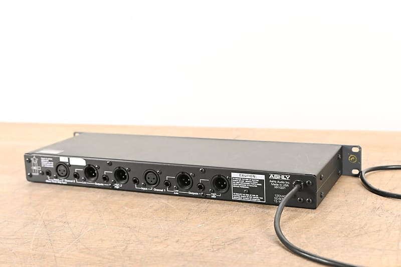 Ashly XR-1001 Stereo 2-Way, Mono 3-Way Crossover CG0070P