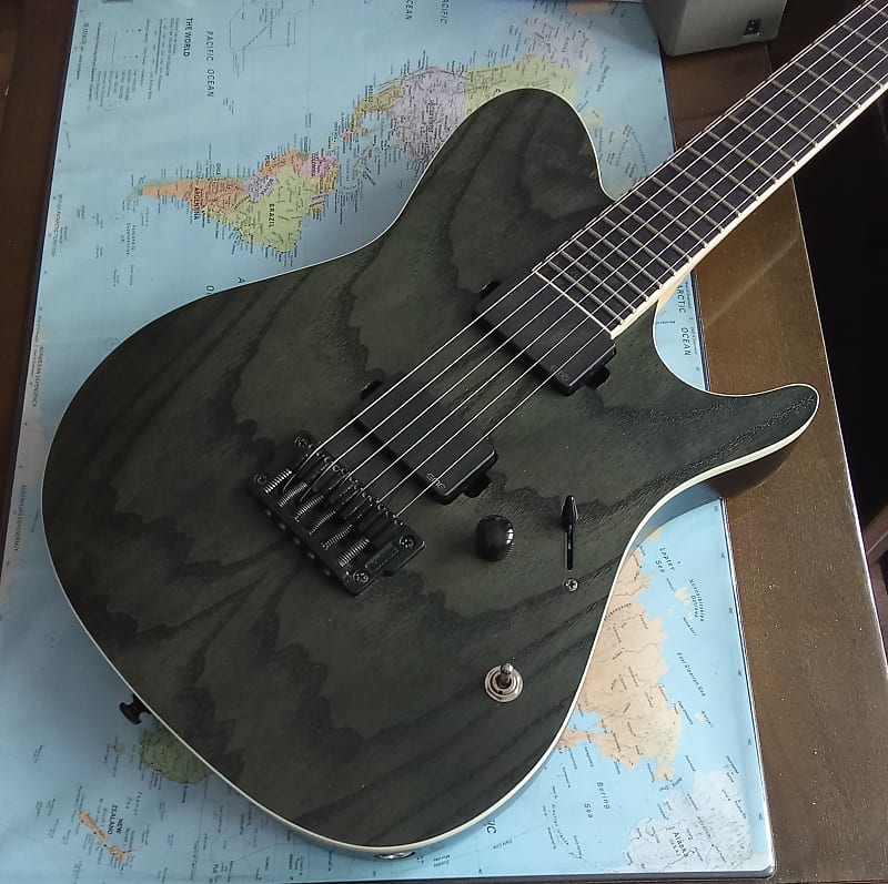 2018 Ibanez FRIX6FEAH fr series 6 string sent in a case image 1