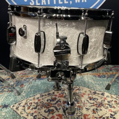 Rogers - 14x6.5" Dyna-Sonic Bread and Butter Lug Snare Drum, Reissue 2010's - White Marine Pearl image 10