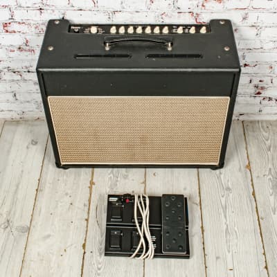 Line 6 Flextone II HD 200 watt Stereo Guitar Amp w Line 6 Flextone II HD 200 watt Stereo Guitar Amp w