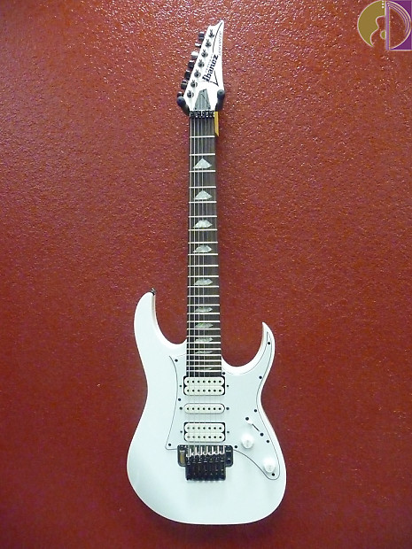 Ibanez universe shop 7 string white