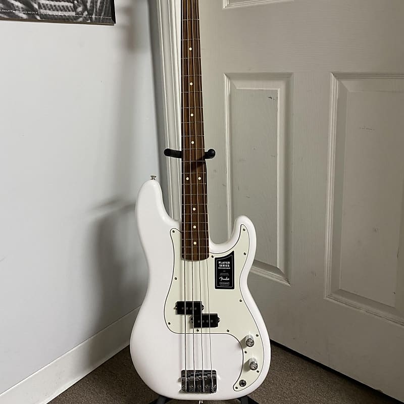 Fender Player Precision Bass with Pau Ferro Fretboard - Polar